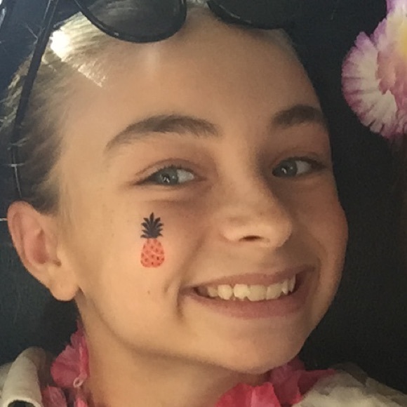 Meet your Posher, Brenna - Picture 1 of 1